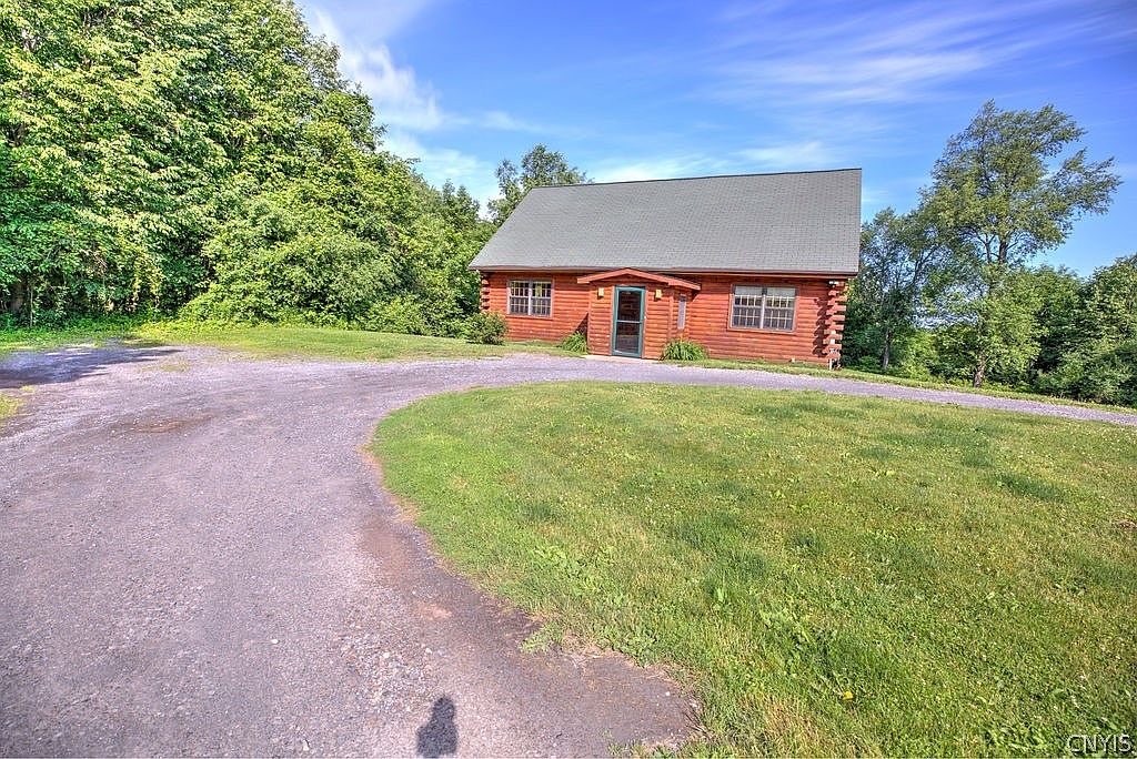 1587 North Rd, Tully, NY 13159 | Zillow