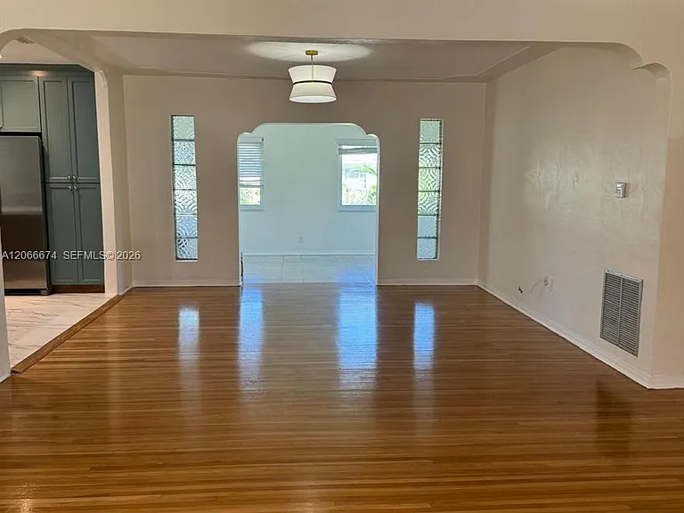 431 Candia Ave — Photo 22