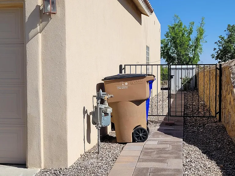 564 Canyon Point Rd — Photo 18