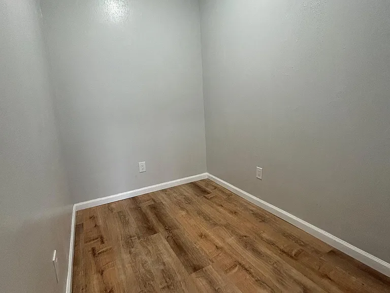 805 Summer Ave #A — Photo 6