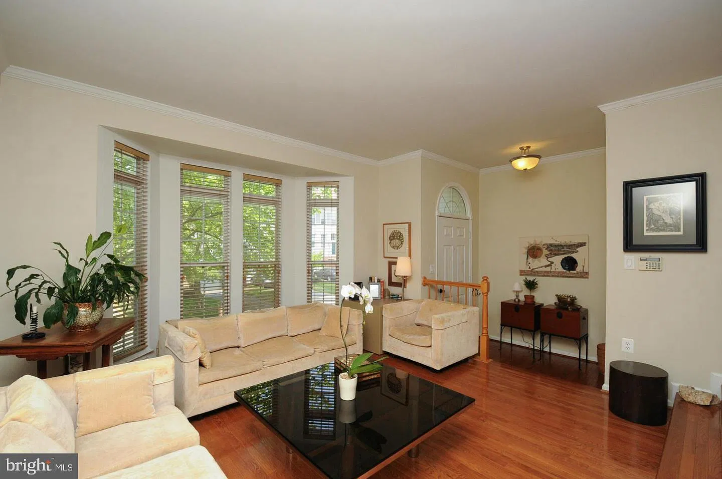 3 bed, 4.0 bath, 1620 sqft, $2,799 — Photo 3