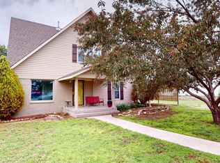 216 S Locust St, Shattuck, OK 73858