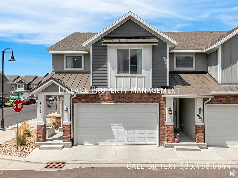 10855 N Sandstone Way — Photo 2
