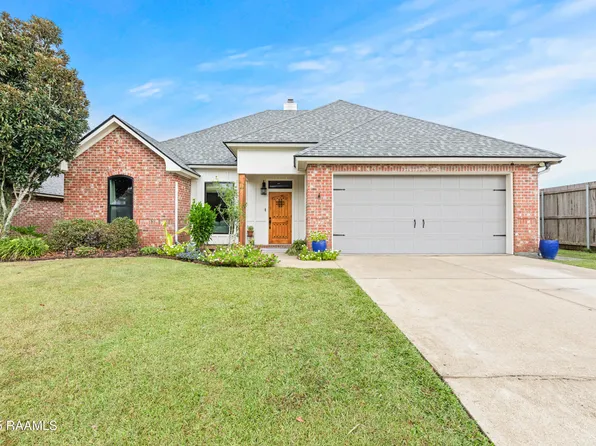 803 Copper Meadow Blvd, Youngsville, LA 70592