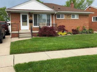 26231 Janet Ct, Roseville, MI 48066