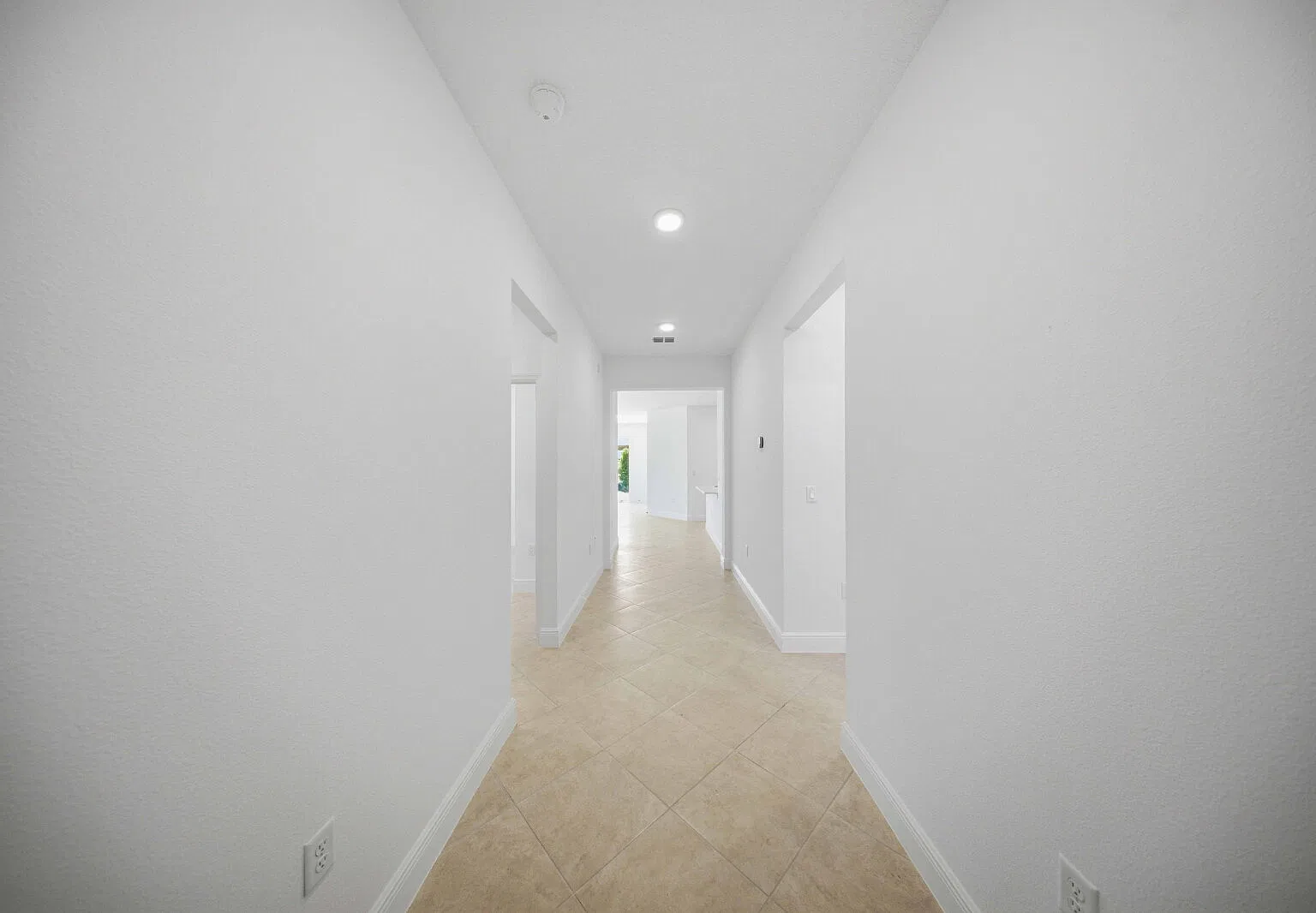 3 bed, 2.0 bath, 1508 sqft, $1,950 — Photo 2