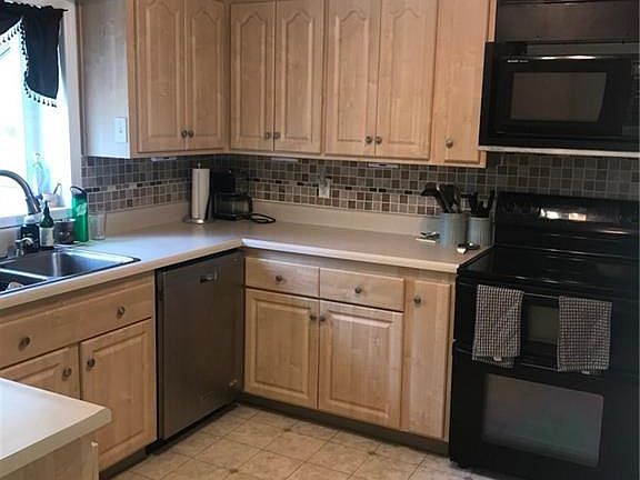 4th image of 3813 Strathmoor Dr