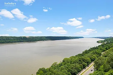 Rented by Sotheby's International Realty