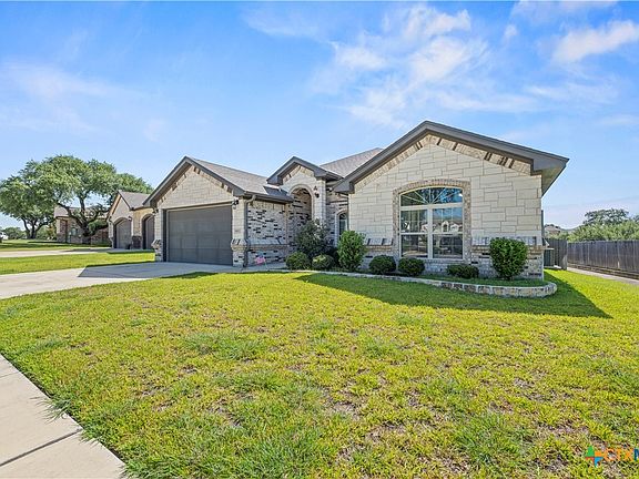 2nd image of 8410 Grand Oaks Ln