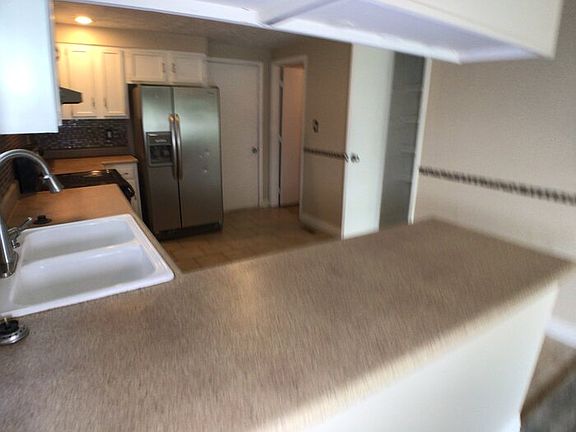 5th image of 7013 Chimney Rock Ct