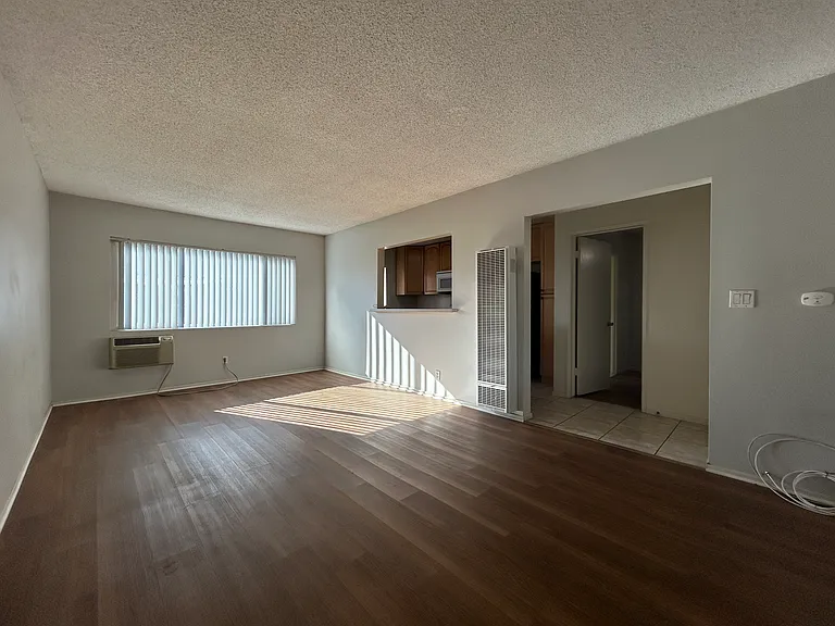 449 Melody Ln #3 — Photo 2
