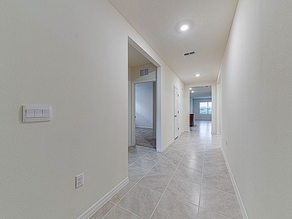 4th image of 1245R Cascades Ave