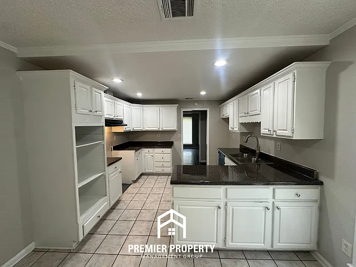 2295 Carrollwood Ln — Photo 9