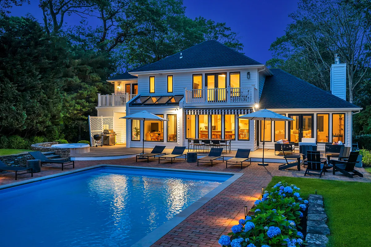Building Photo - 217 Water Mill Towd Rd