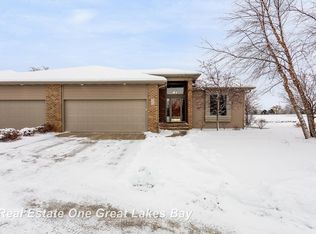 6385 Golf Point, Bay City, MI 48706