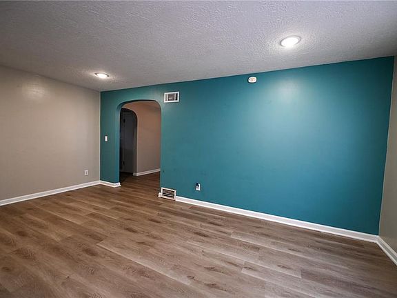 5th image of 102 Winner Rd