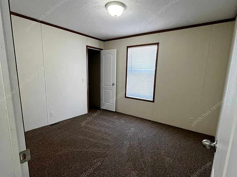 7103 Root St — Photo 7