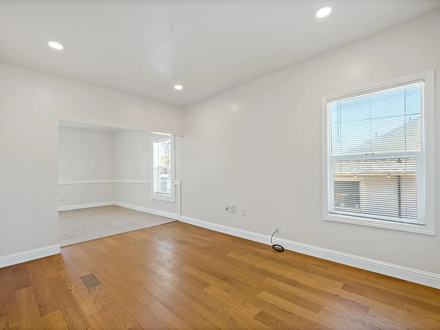2 bed, 850 sqft, $1,950 — Photo 3