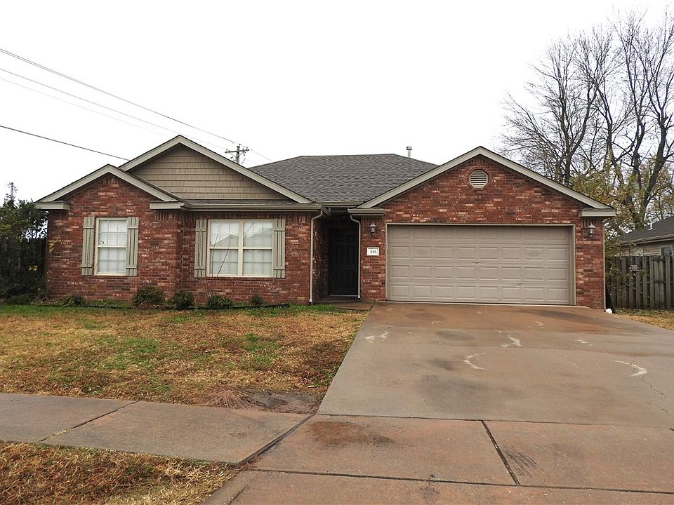 1st image of 440 E Meadow Wood Ln