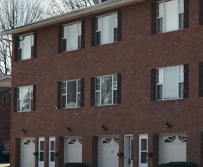 426 Tracy Ln #10 — Photo 1