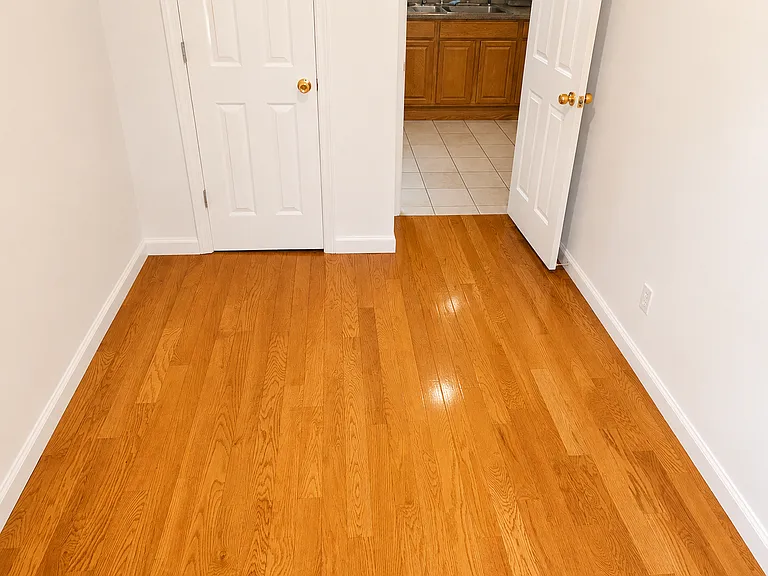 23-12 Broadway #2F — Photo 9