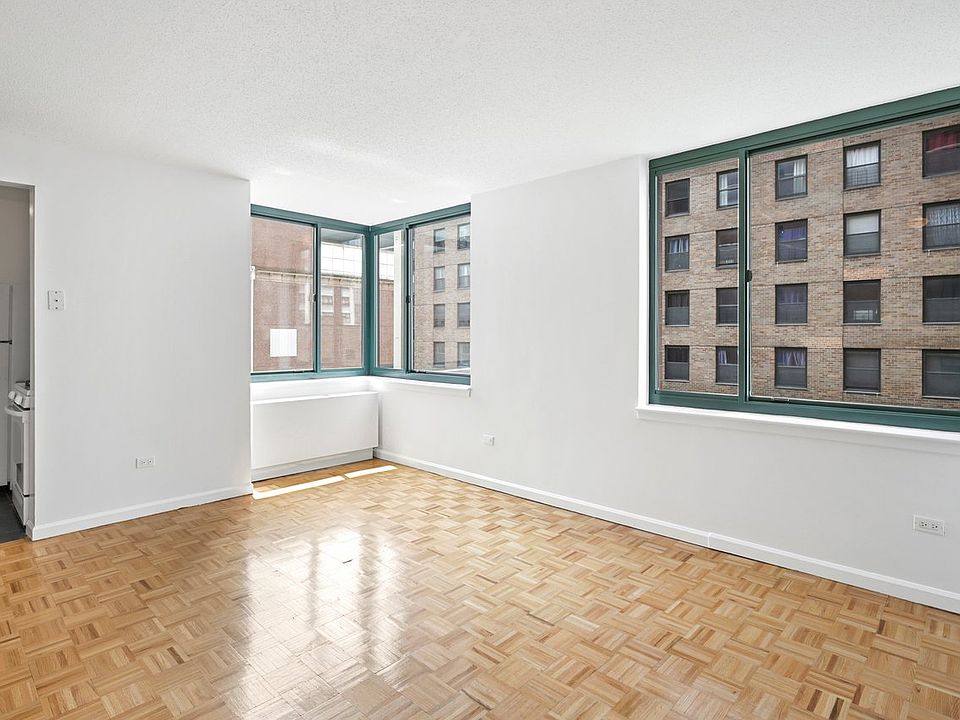 1st image of 200 W 60th St APT 6C