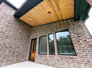 431 E Texas St, Denison, TX 75021
