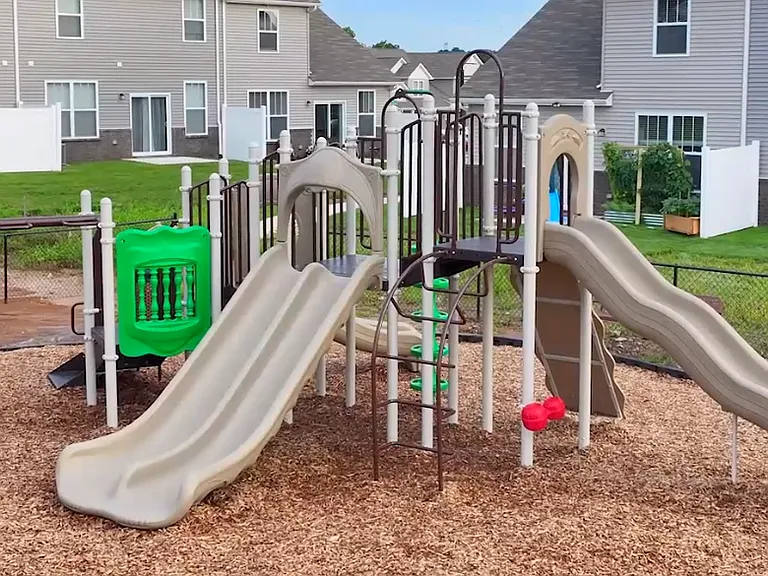 383 Casper Dr — Photo 17