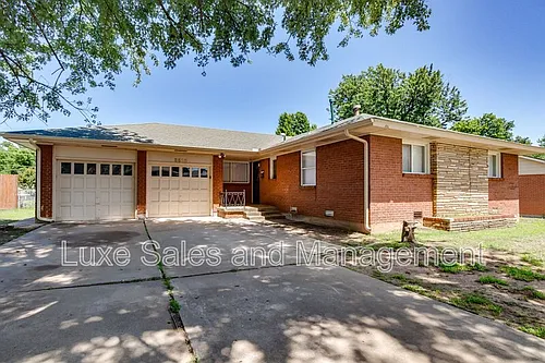 3516 Mount Pleasant Dr Photo 1