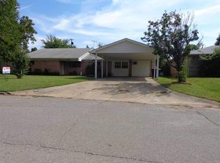 2006 Redbud Ave, Duncan, OK 73533