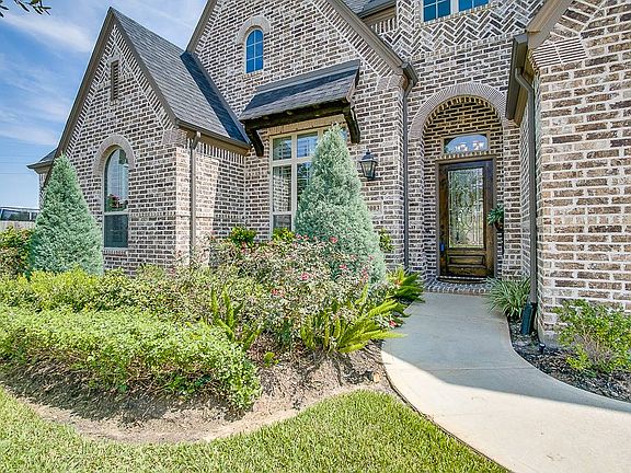3rd image of 2003 Riverine Crest Cir