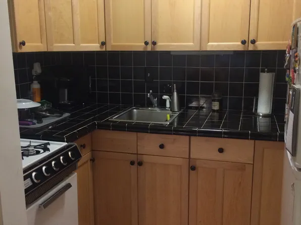 217 East 59th Street image 1 of 4