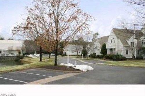 3rd image of 8205 Greystone West Cir