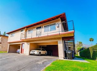 1126 W Calle De La Luna APT 4, Azusa, CA