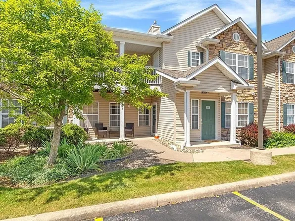 14943 Lenox Dr #523, Strongsville, OH 44136