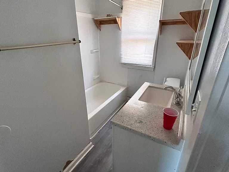 508 9th St #1 — Photo 3