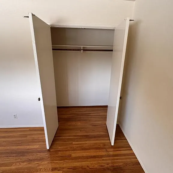 5090 College Ave — Photo 10
