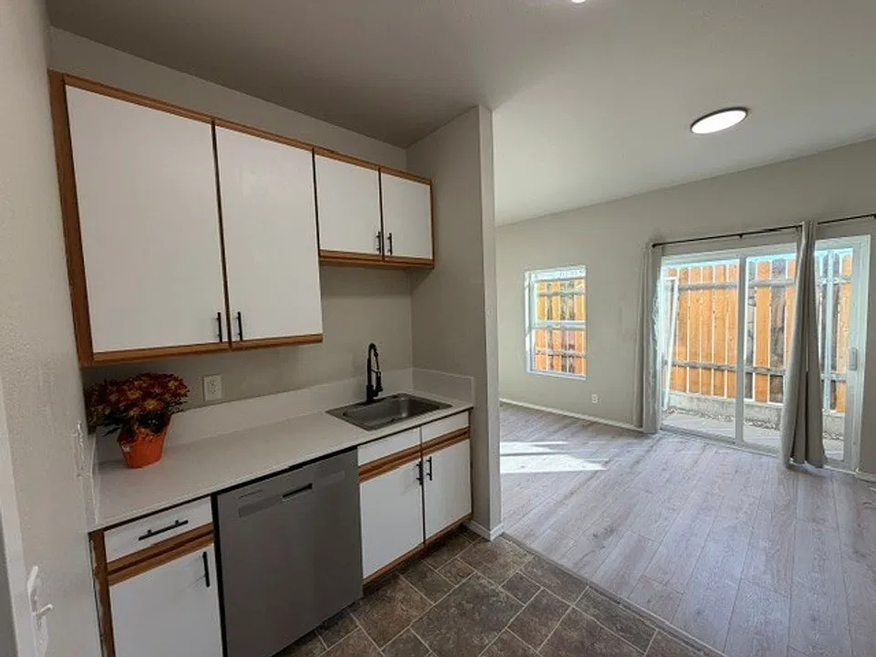 204-240 SW 11th Ave