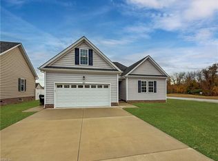 601 Millbrooke Cir, Elizabeth City, NC 27909