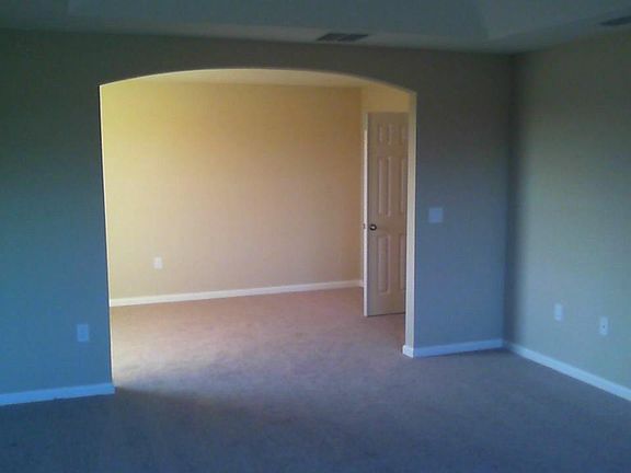 5th image of 490 SE Easton Forest Cir