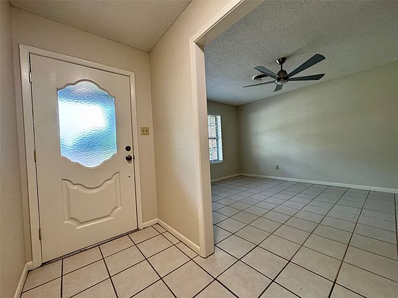 4th image of 3334 Santa Monica Dr
