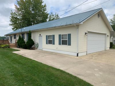 1122 Lakeview Dr, Brooklyn, MI, 49230