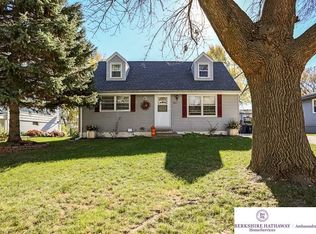 6611 Himebaugh Ave, Omaha, NE 68104