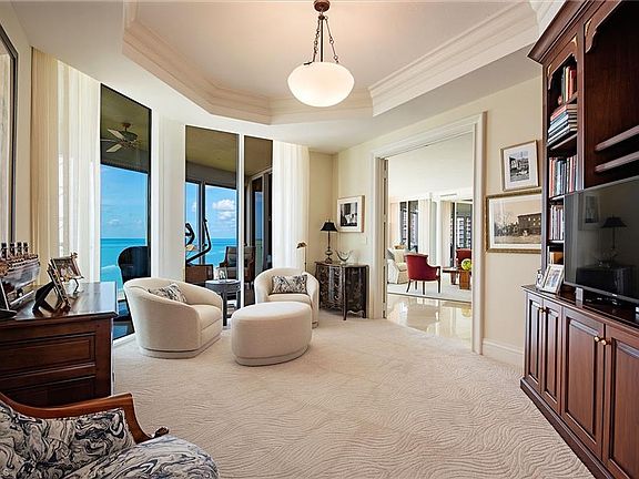 3rd image of 4351 Gulf Shore BLVD N #7N