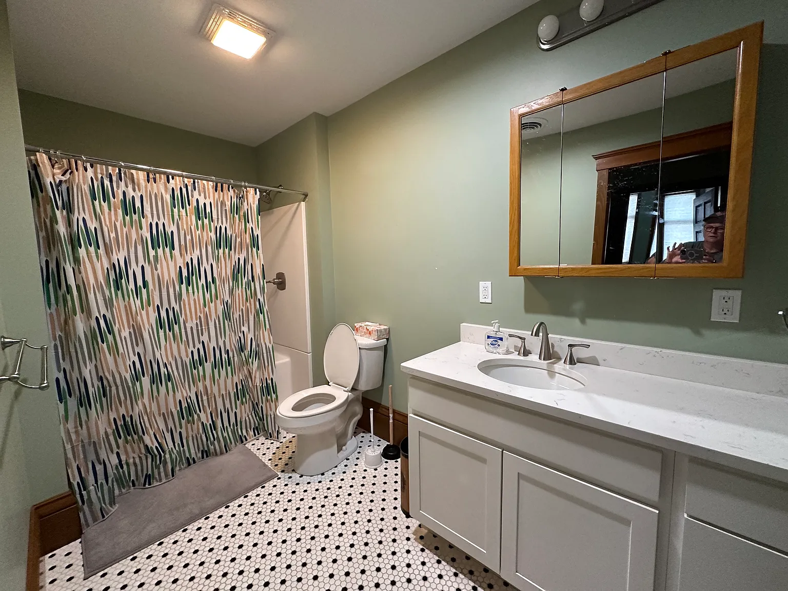 2 bed, 1000 sqft, $2,200 — Photo 4