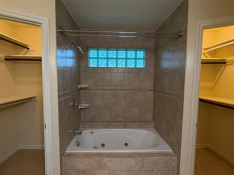 11614 Inga Ln — Photo 17