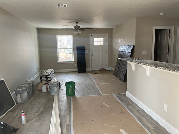 4th image of 2129 S Willard Ave