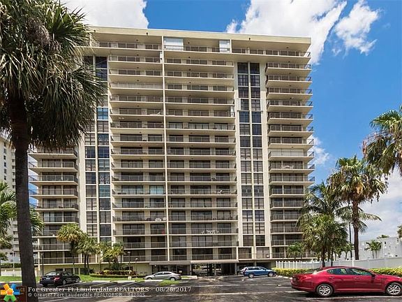 3rd image of 3031 N Ocean Blvd APT 304