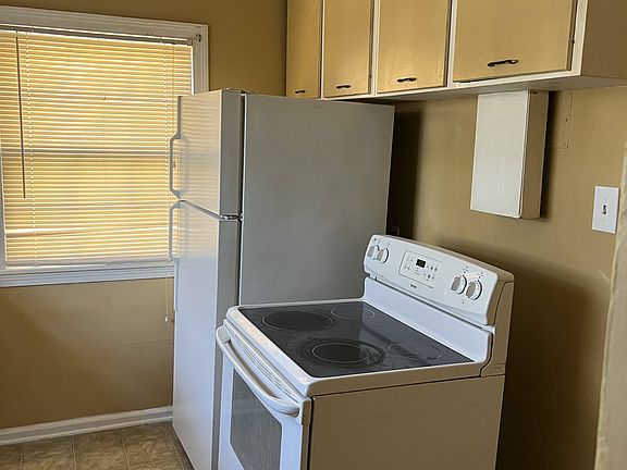 4th image of 4418 Bellefontaine Ave
