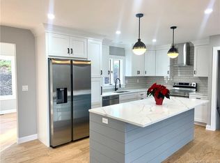 39 Sugarloaf Mountain Rd, Ridgefield, CT 06877